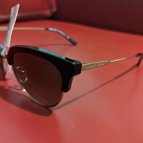 Michael Kors woman's sunglasses - Picture 2 of 3